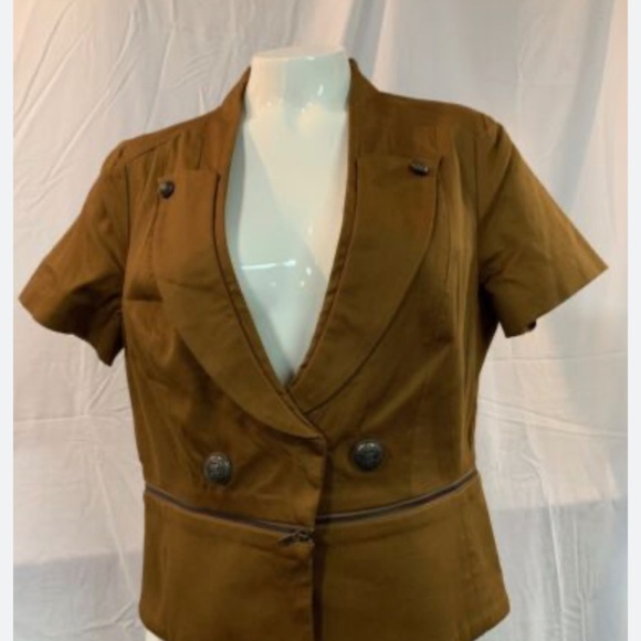 Brown Short Sleeve Women’s Jacket - Size Medium - Picture 13 of 13